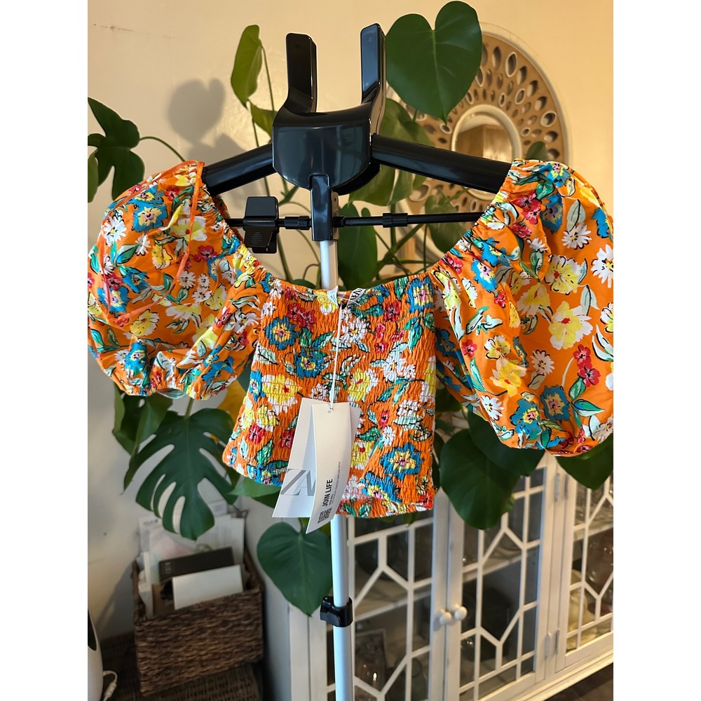 NWT ZARA Floral Smocked Puff Sleeve Crop Top - Orange Multi - Small - Picture 2 of 5